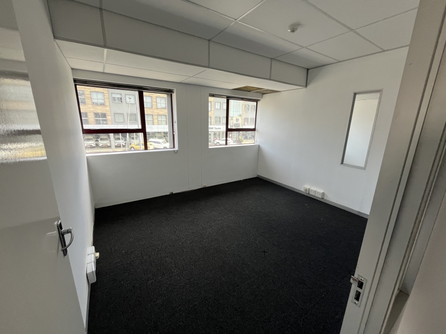 To Let commercial Property for Rent in Bo Oakdale Western Cape